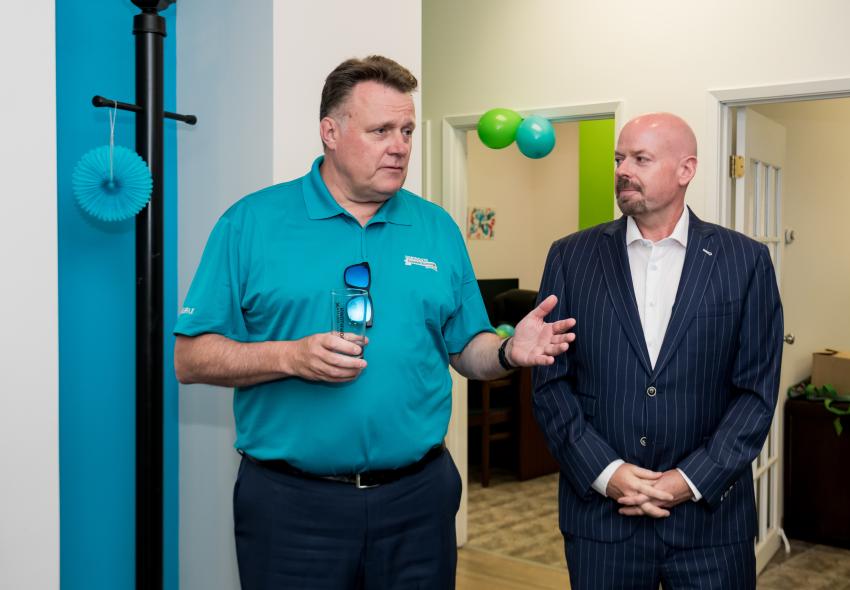 Two men having a conversation 