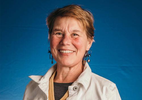 Laura MacNutt of KingsPIER Vintage